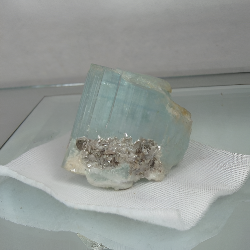 Terminated Aquamarine Beryl Crystal Specimen Pakistan