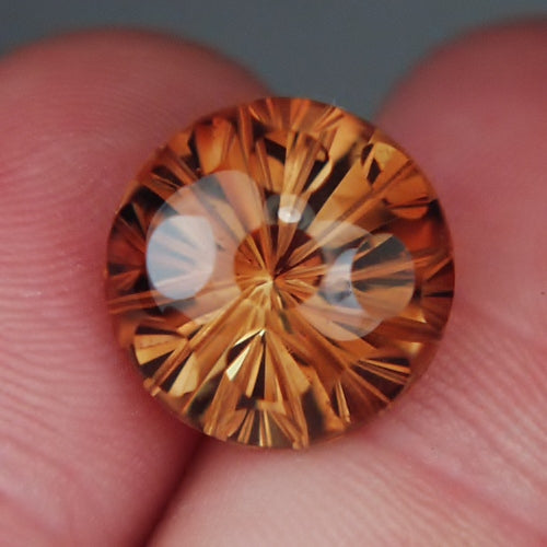 Natural Sherry Topaz — 14.58 ct, Brazil, Fancy Concave Round (GL)