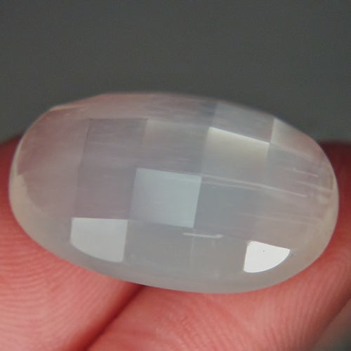 White Moonstone — 26.31 ct | Sri Lanka