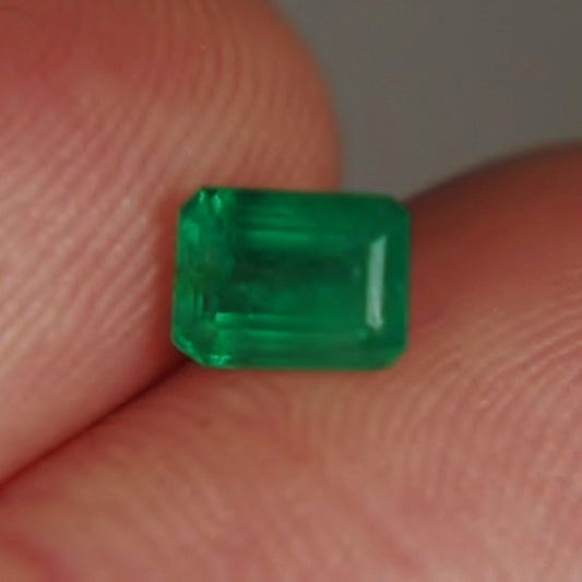 Rich & Superb Color! Natural Emerald Brazil