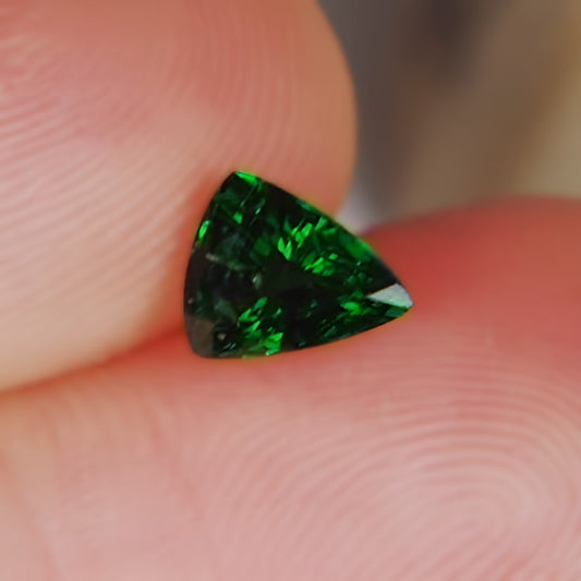 Intense Chrome Green Tsavorite Garnet Kenya 1.19 carats GL
