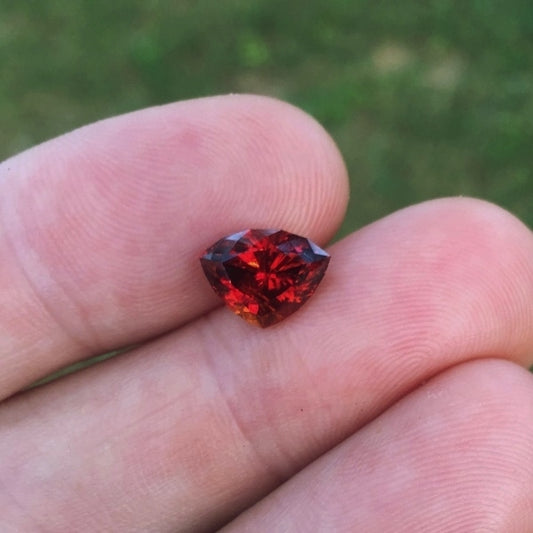 Natural Spessartite Garnet — 3.85 ct, Nigeria, Shield Cut
