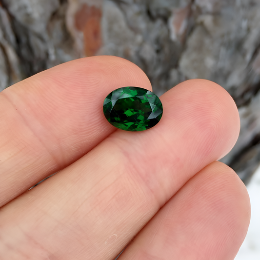 GIA Certified Natural Tsavorite Garnet Kenya 3.65 carats GL
