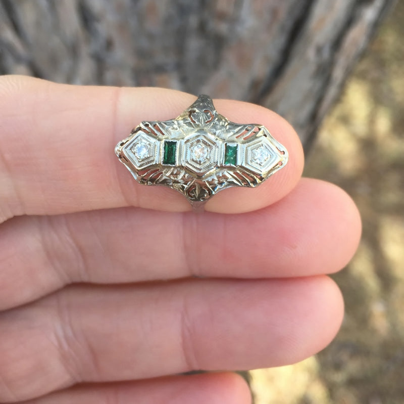 Antique! 18kt White Gold Filigree Diamond Emerald Ring