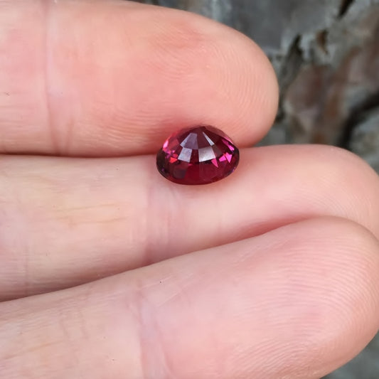 Natural Rhodolite Garnet — 3.51 ct, Umba River Valley, Tanzania, Oval
