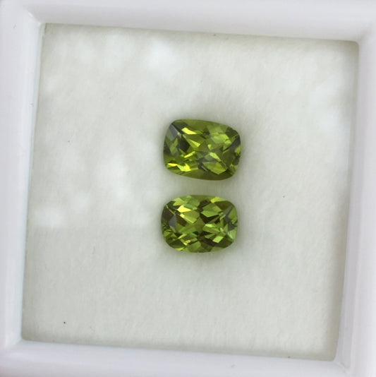 Bright & Pretty! San Carlos Arizona Peridot Pair 3.15 Carats