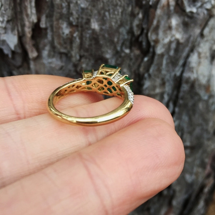 Quality! Fine Color Natural Emerald and Diamond Ring 2.5 ct tw 18kt