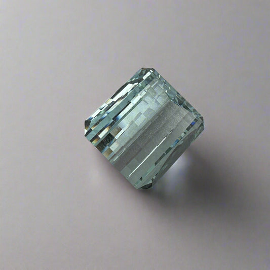 Rare Checkerboard-Cut Aquamarine – 17.52 Carats of Crystal Clarity