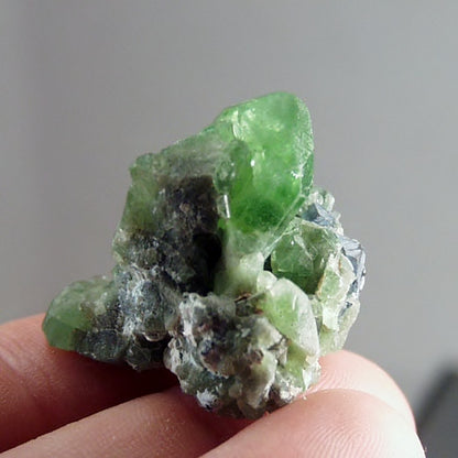 Fine Peridot Crystal Mineral Specimen Pakistan