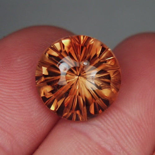 Natural Sherry Topaz — 14.58 ct, Brazil, Fancy Concave Round (GL)