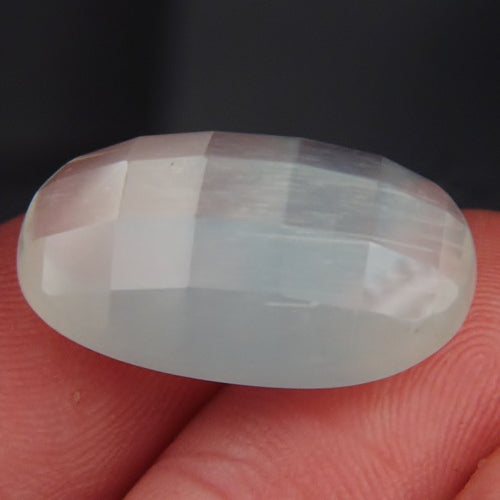 White Moonstone — 26.31 ct | Sri Lanka