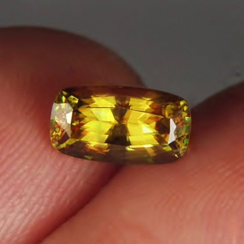 Multi Color Fire! Natural Sphene Pakistan 1.73 ct