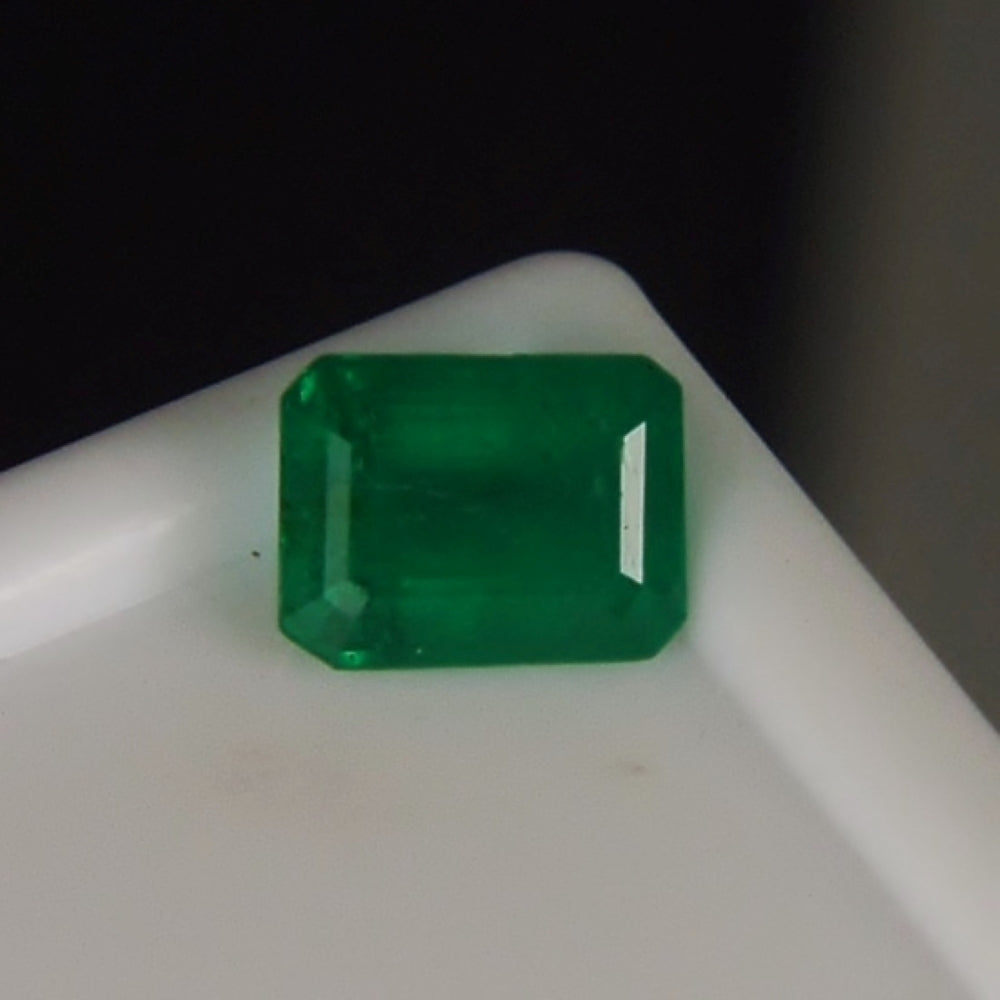 Rich & Superb Color! Natural Emerald Brazil