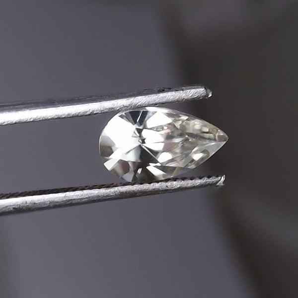 Bright! Well Cut Natural Zircon Tanzania 0.80 Carat