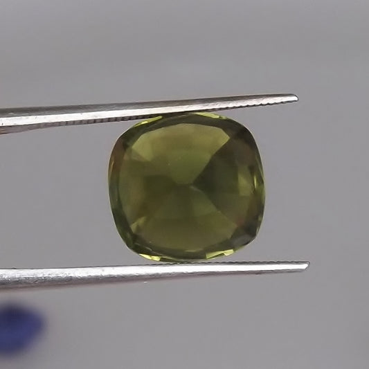 Natural Hydrogrossular Garnet — 7.02 ct, Kenya, Square Cushion (GL)