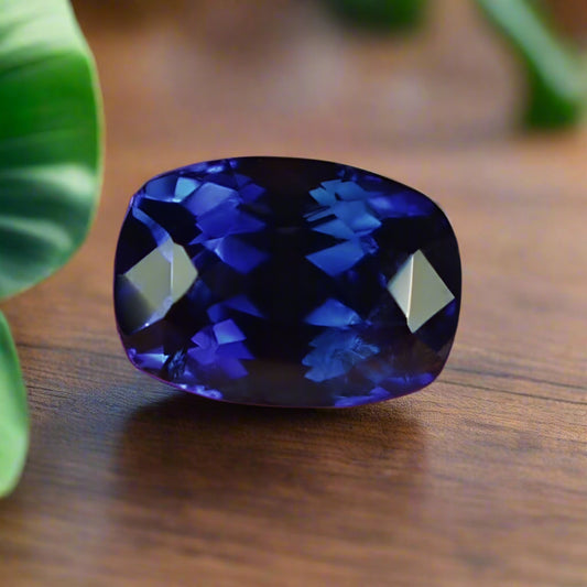 Natural Sapphire — 4.06 ct, Sri Lanka, Antique Cushion