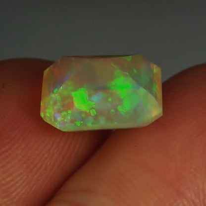 Multi-Color Fire! Fine Quality Welo Crystal Opal 3.92 ct GL