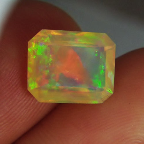 Multi-Color Fire! Fine Quality Welo Crystal Opal 3.92 ct GL