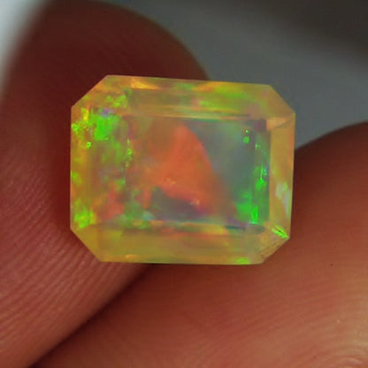 Multi-Color Fire! Fine Quality Welo Crystal Opal 3.92 ct GL