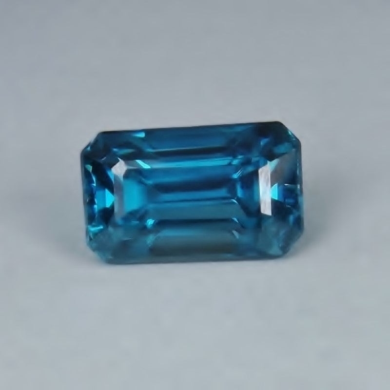 Top Gem Color! Cambodian Blue Natural Zircon 7.81 ct GL