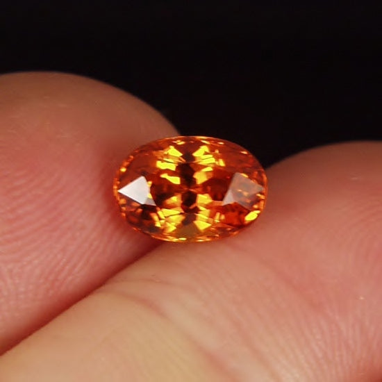 Natural Spessartite Garnet — 2.53 ct, Nigeria, Oval Facet