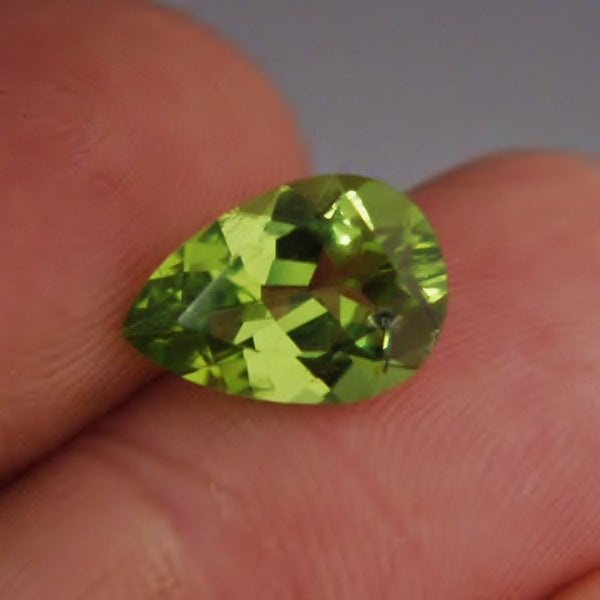 Gem! Fine Cut & Color Pakistan Peridot 3.78 ct