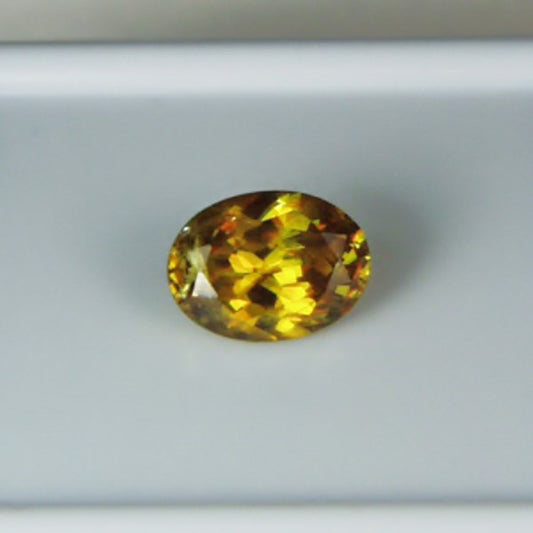 Dispersive Fire! Natural Sphene Titanite Pakistan 1.62 carat GL