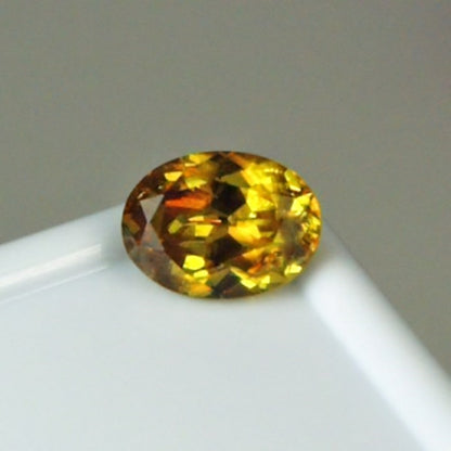 Dispersive Fire! Natural Sphene Titanite Pakistan 1.62 carat GL