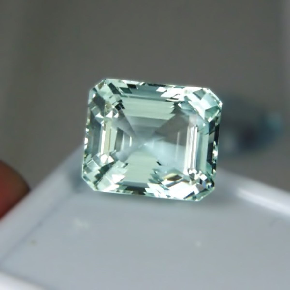 Old Stock & Bright! Untreated Natural Aquamarine India 7.79 Carat