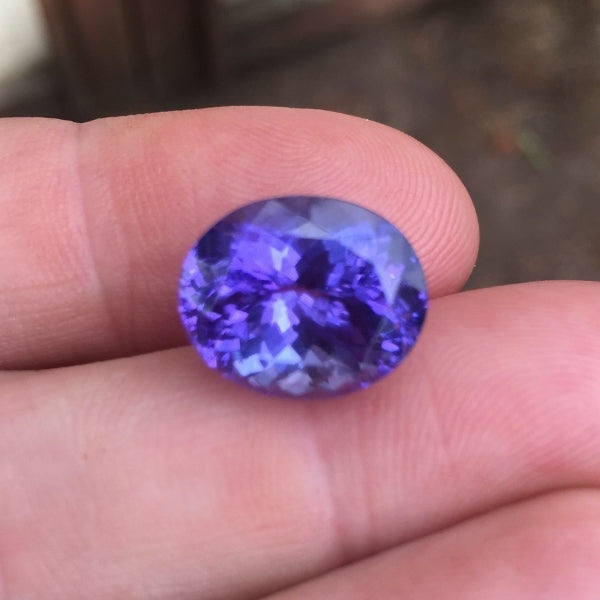 Color! Big & Bright Natural Tanzanite 12.16 ct GL