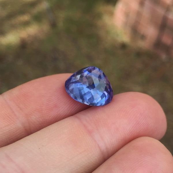Color! Big & Bright Natural Tanzanite 12.16 ct GL