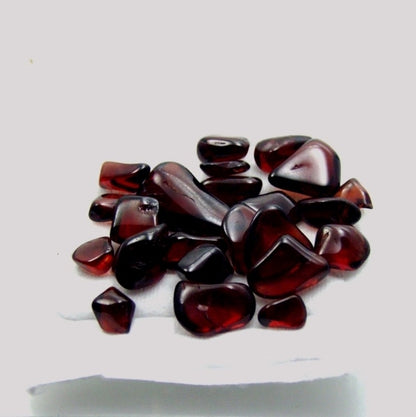 Natural Pyrope Garnet — 75 ct total (23 pieces), Mozambique, Tumble Polished Rough