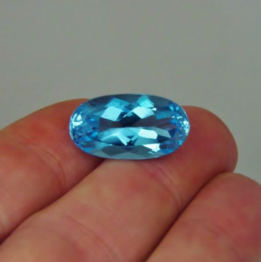 Natural Swiss Blue Topaz — 19.96 ct, Brazil, Oval Cut (GL)