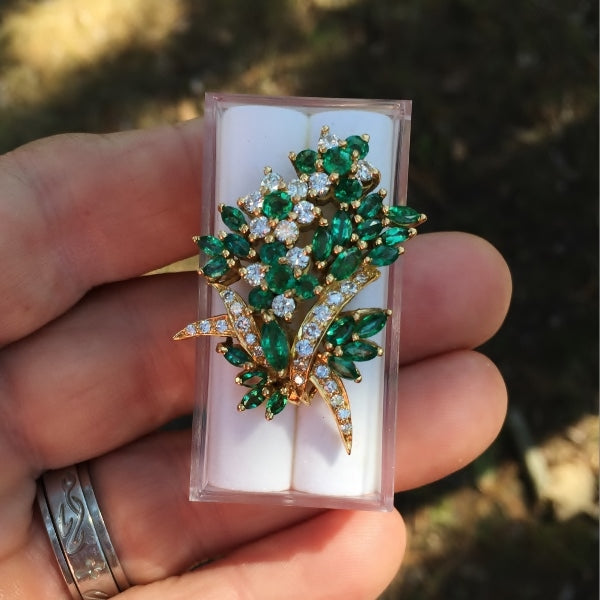 Fine Quality! Vintage 18 kt Emerald and Diamond Pendant