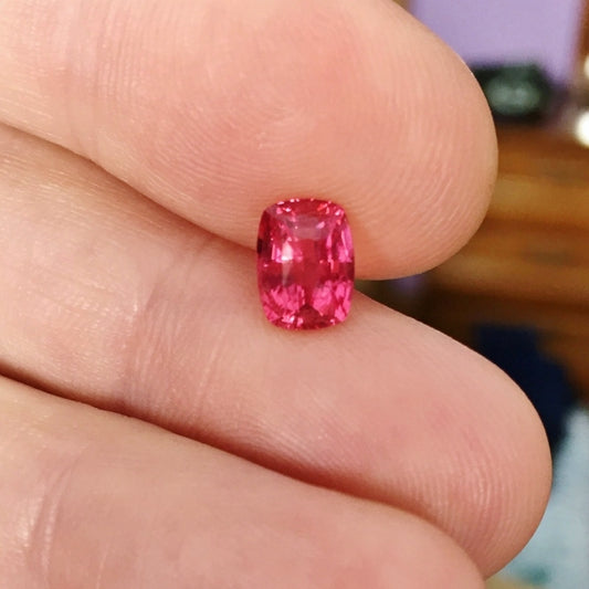 Hot Color! Natural Mahenge Spinel Tanzania 2.33 carats