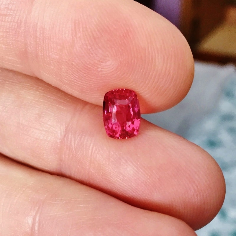 Hot Color! Natural Mahenge Spinel Tanzania 2.33 carats