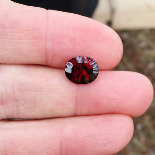 Natural Pyrope Garnet — 4.48 ct, Tanzania, Concave Oval