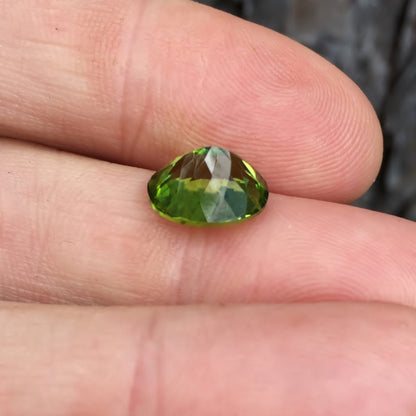Fine Quality! Bright & Pretty Arizona Peridot 4.51 Carats