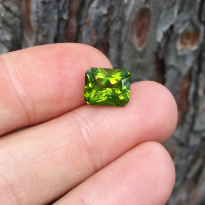 Bright & Pretty San Carlos Arizona Peridot 4.72 ct