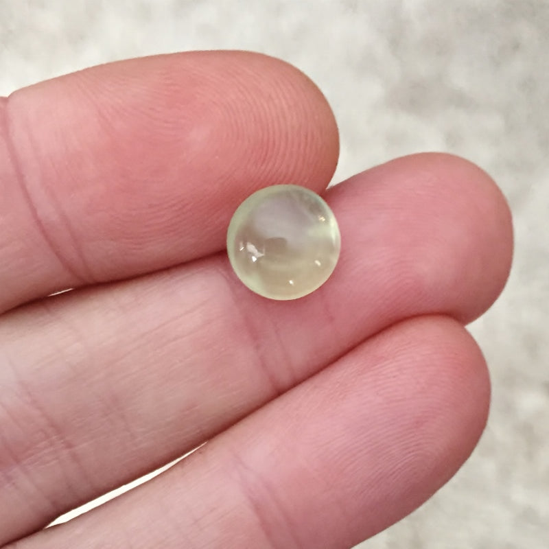 Natural Prehnite Cabochon — 4.40 ct | Mali