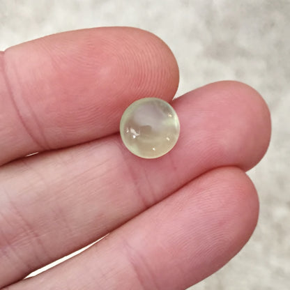 Natural Prehnite Cabochon — 4.40 ct | Mali
