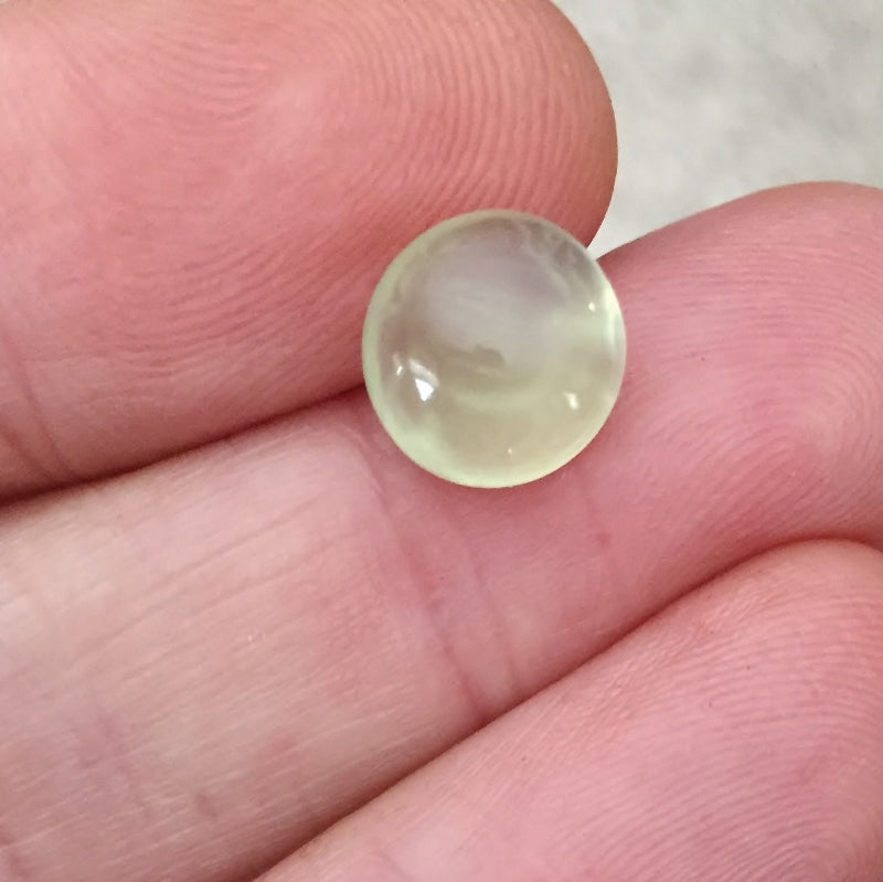 Natural Prehnite Cabochon — 4.40 ct | Mali