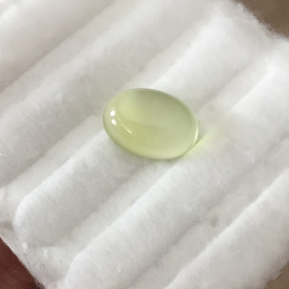 Natural Prehnite Cabochon — 4.40 ct | Mali
