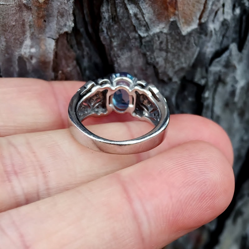 Strong Color! Blue Aquamarine Diamond Ring 14kt.
