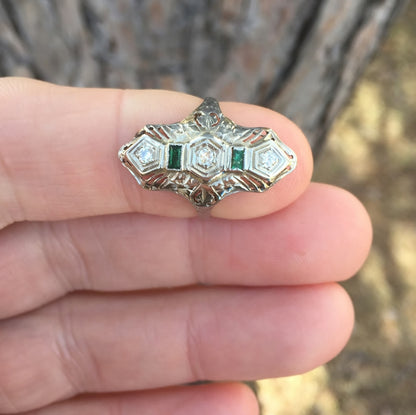 Antique! 18kt White Gold Filigree Diamond Emerald Ring