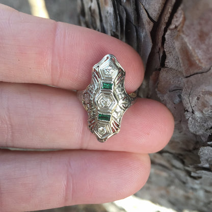 Antique! 18kt White Gold Filigree Diamond Emerald Ring