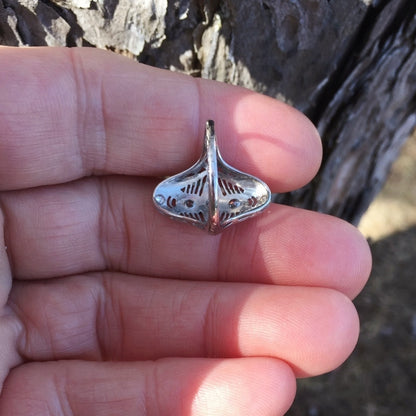 Antique! 18kt White Gold Filigree Diamond Ring