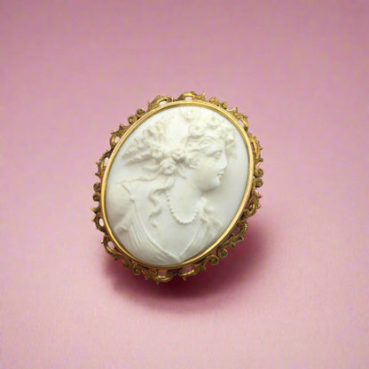 Antique Conch Shell Cameo Pin Pendant — 14K Yellow Gold