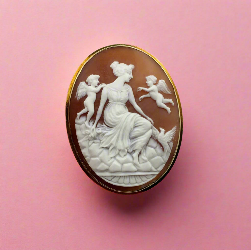 Antique! Extra Large Shell Cameo Pin 14-karat Yellow Gold