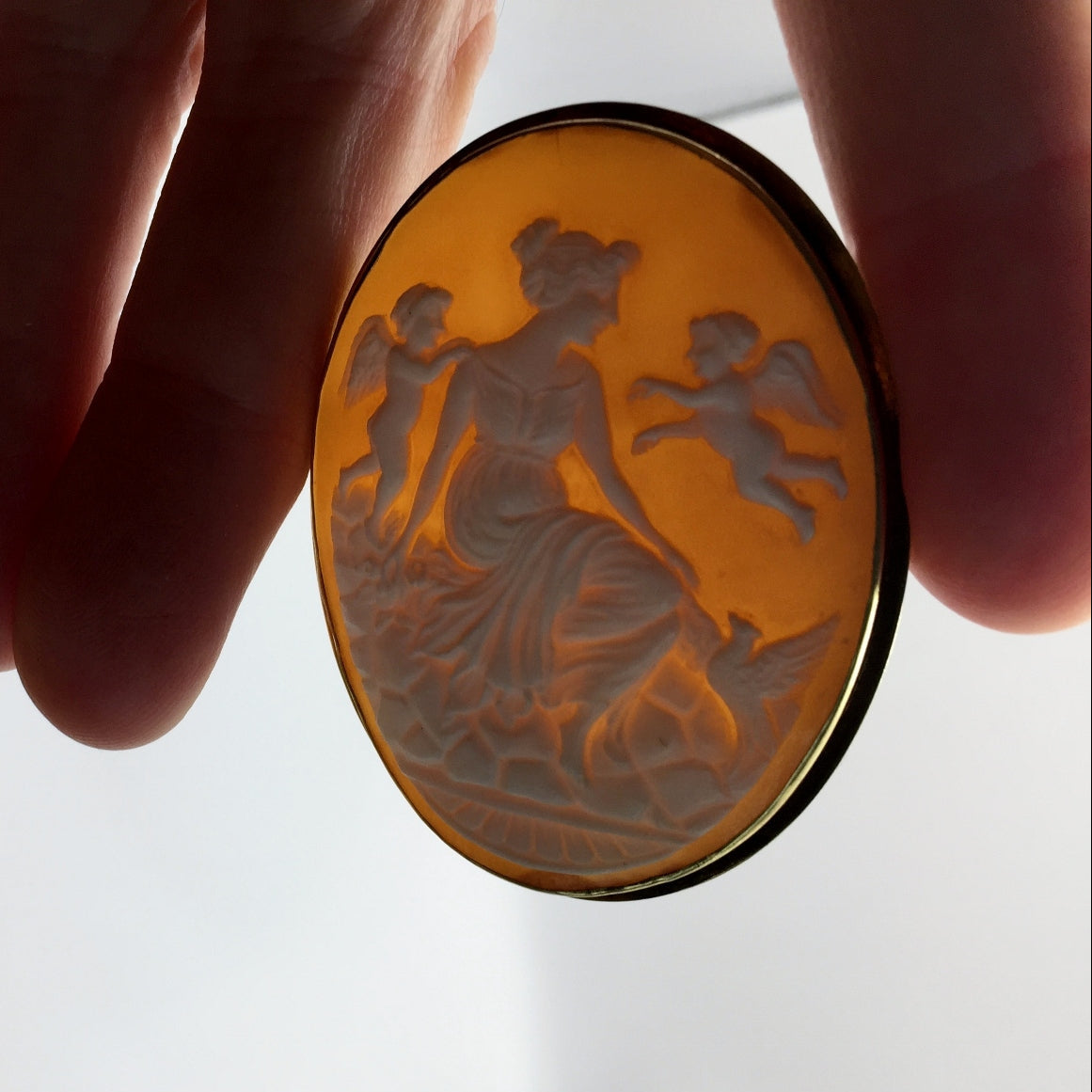 Antique! Extra Large Shell Cameo Pin 14-karat Yellow Gold